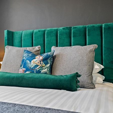 The Treehouse At The Hideaway Stamp Sa Villa Blackpool Ngoại thất bức ảnh